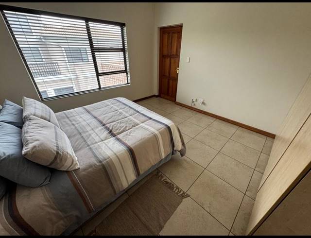 4 BEDROOM HOUSE FOR SALE IN GLEN ERASMIA